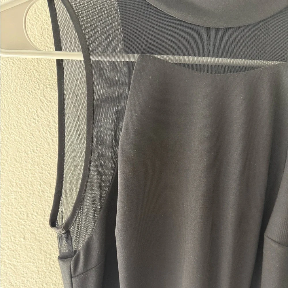 Betsy & Adam Black Sleeveless Mesh Panel Gown (Women’s 4, NWT) - Picture 2 of 6